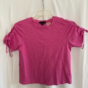 Short-Sleeved Tee Shirt